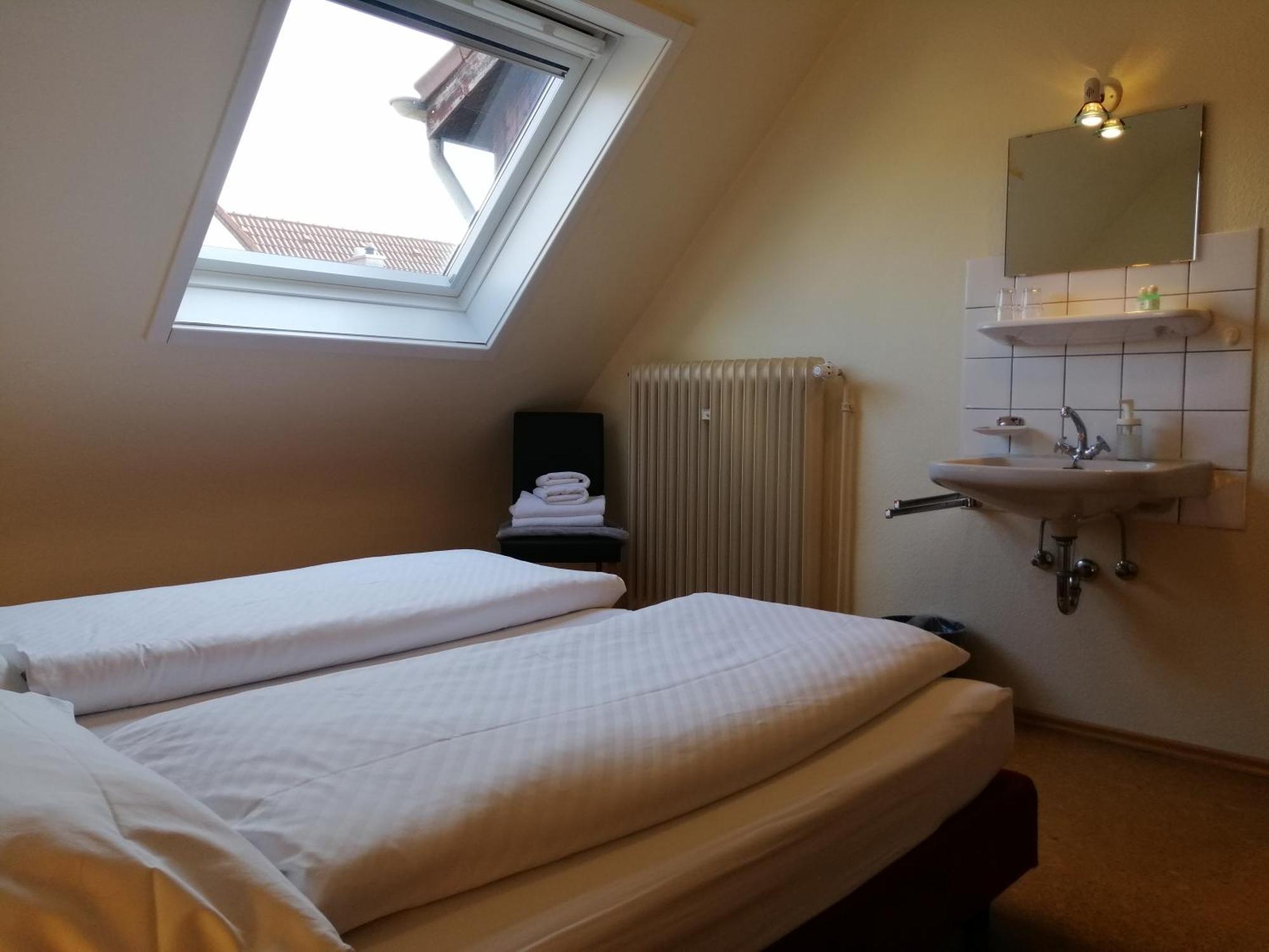 Hotel Garni Elisabeth Göppingen Zimmer foto