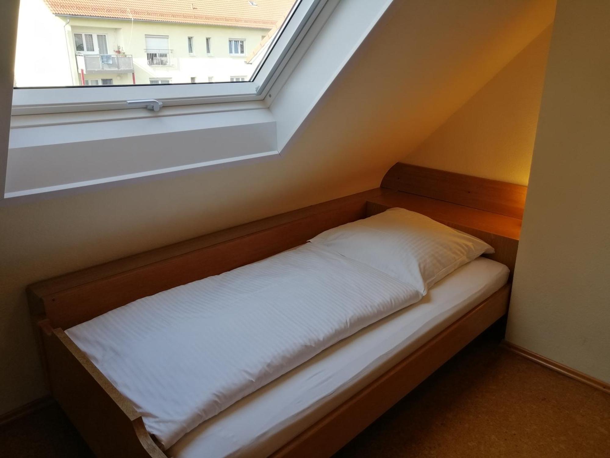 Hotel Garni Elisabeth Göppingen Zimmer foto